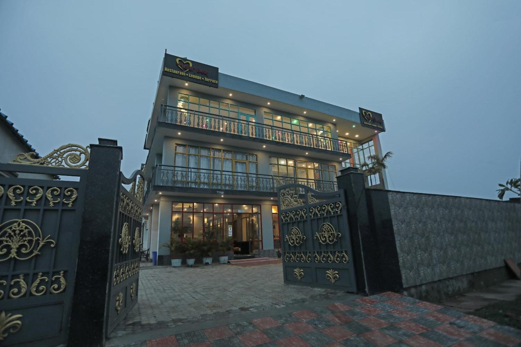 Hotel O Heart Beat Hotel Grander Noida Exterior foto