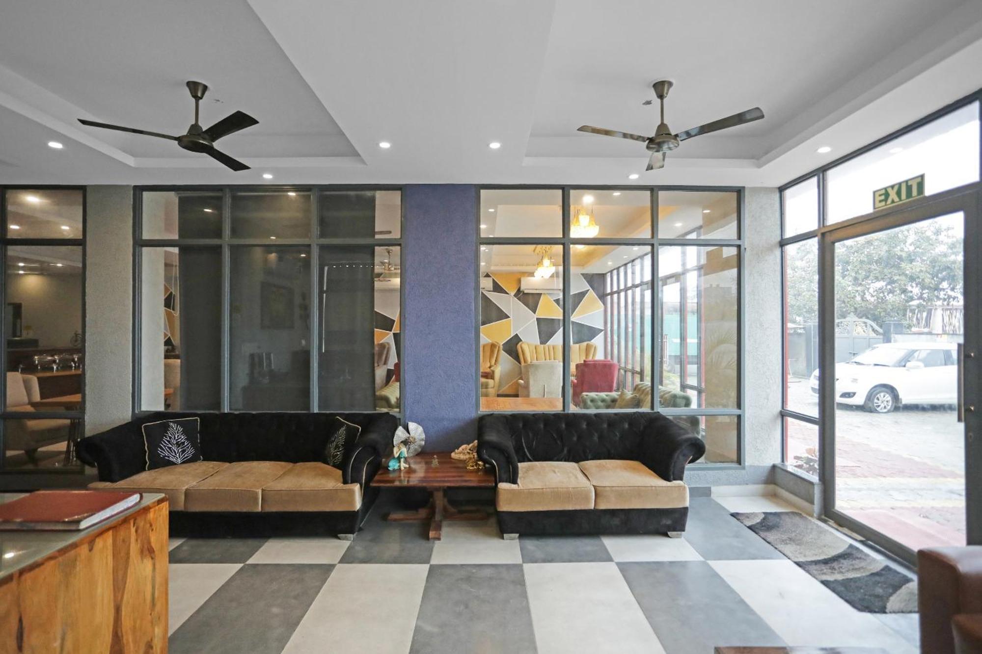 Hotel O Heart Beat Hotel Grander Noida Exterior foto