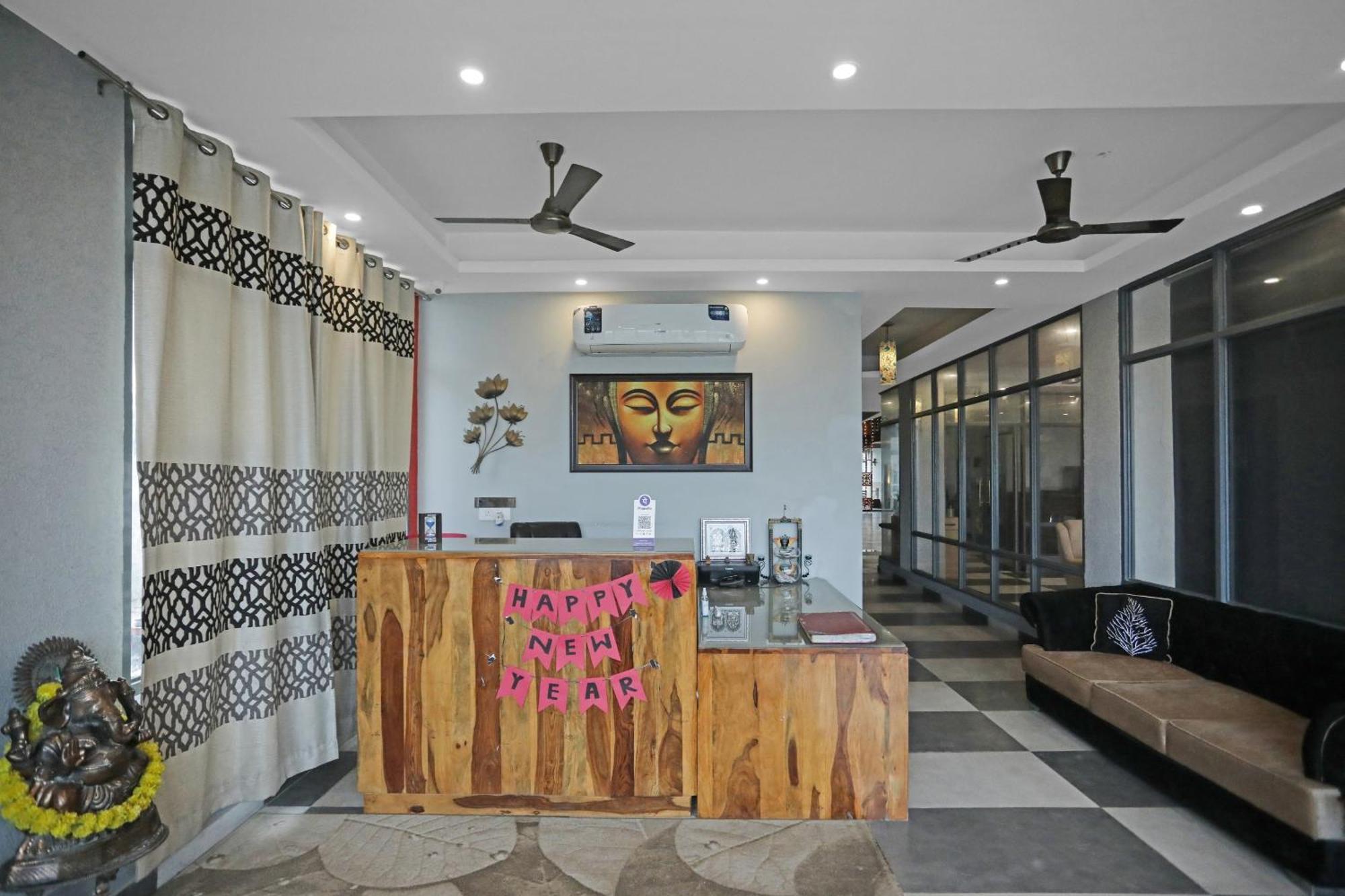 Hotel O Heart Beat Hotel Grander Noida Exterior foto